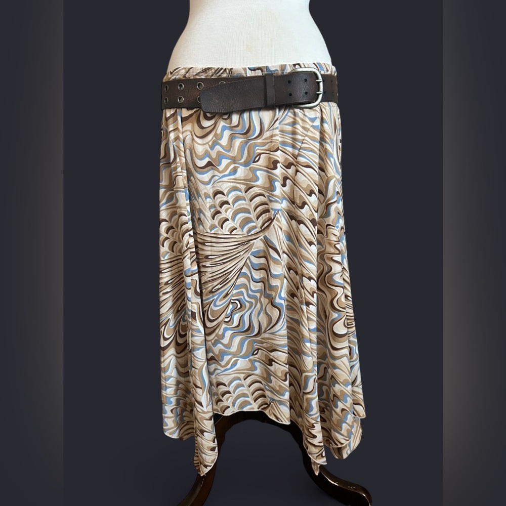 Elegant Wave Pattern A-Line Skirt